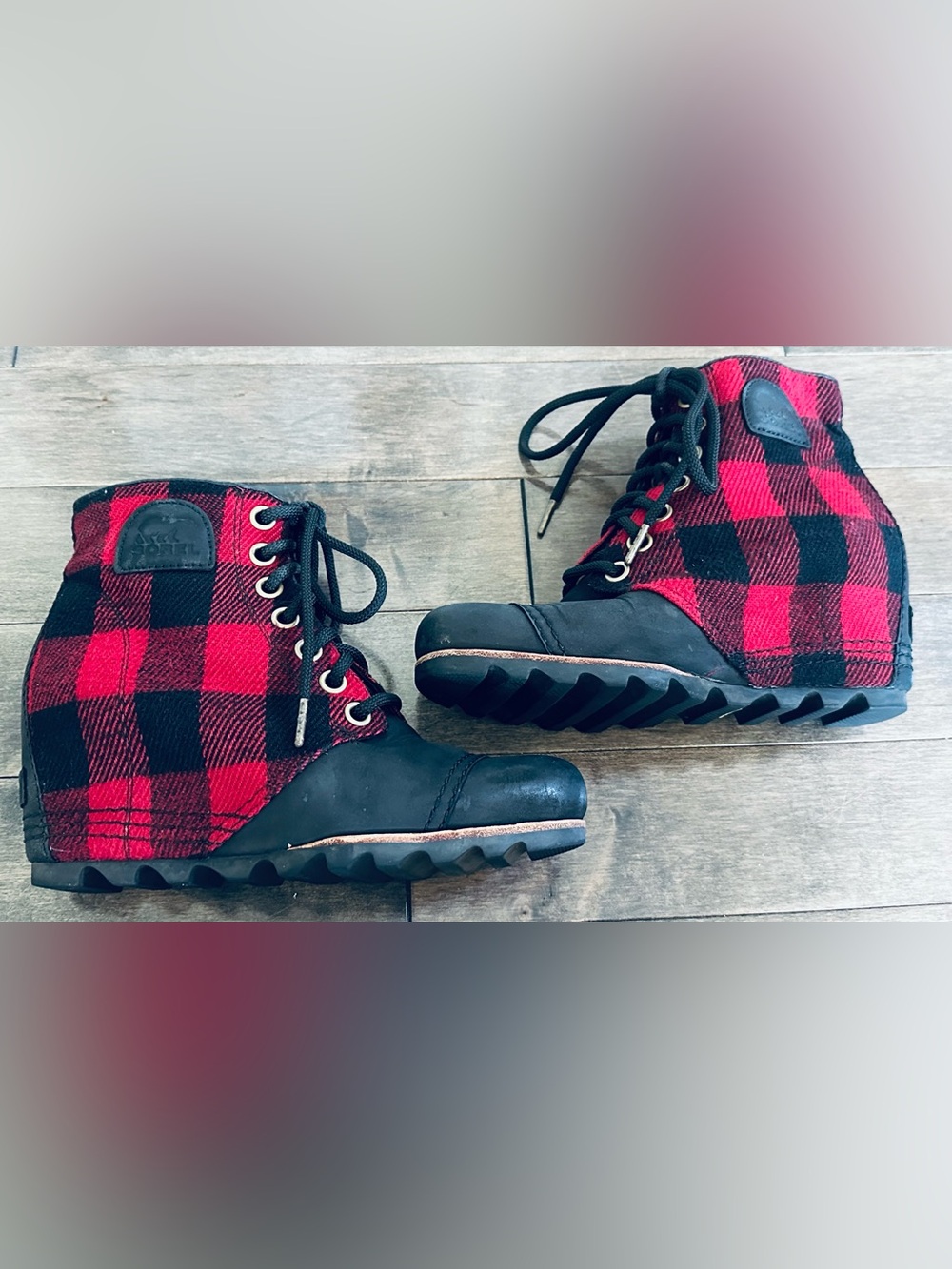Sorel Women’s Sz 8.5 PDX Buffalo Plaid Joan of Arctic Wedge Lace-Up Booties